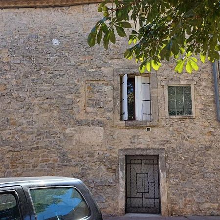 Appartement Chaleureux Dans Une Maison En Pierre Mireval Экстерьер фото