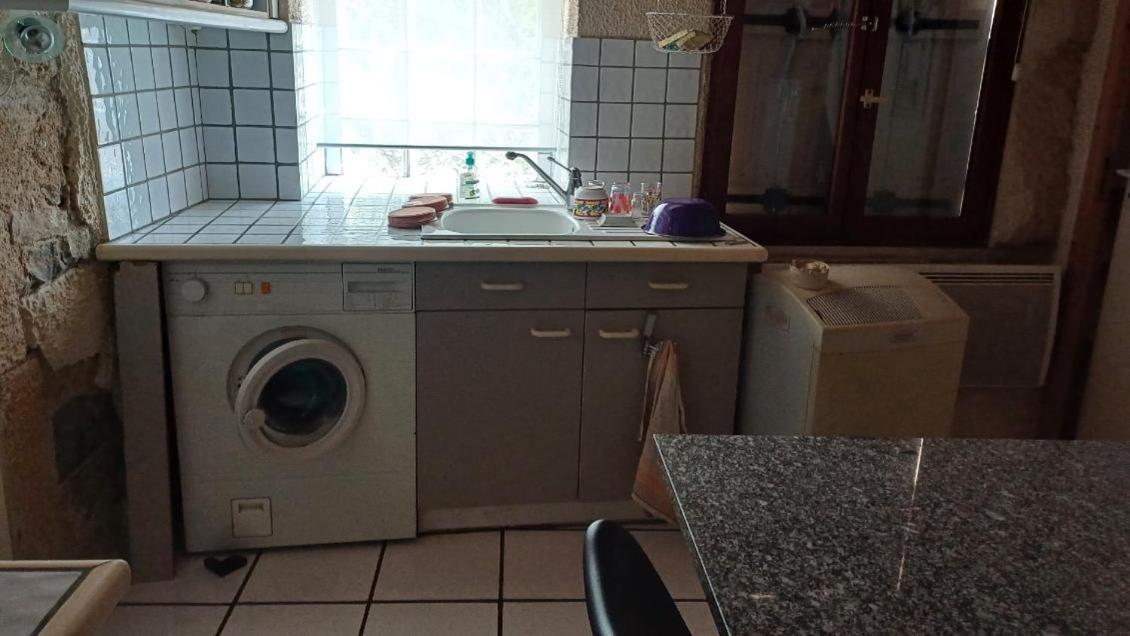 Appartement Chaleureux Dans Une Maison En Pierre Mireval Экстерьер фото