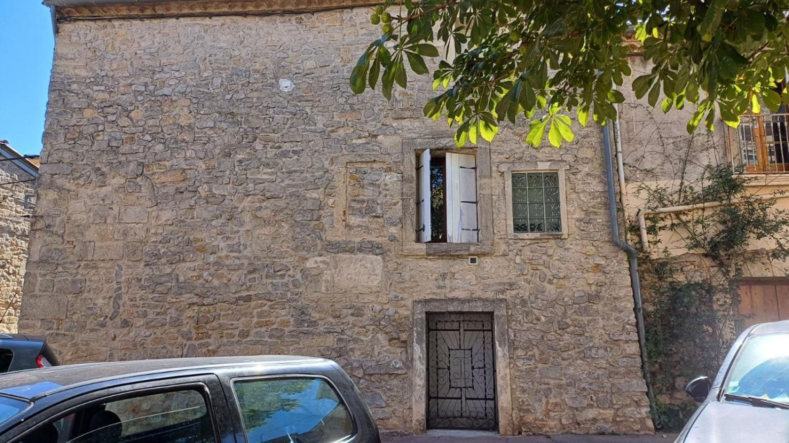 Appartement Chaleureux Dans Une Maison En Pierre Mireval Экстерьер фото